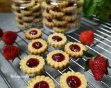Foto langkah ke 5 dari resep Strawberry Cookies (1023).