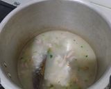 Foto langkah ke 3 dari resep MPASI 6+ Bubur nasi sop ayam.