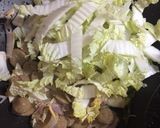 A picture of step 1 of Napa Cabbage with Meatballs and Eggs.