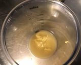 Une image de l'étape 1 de Sauce moutarde aux câpres, citron et persil.