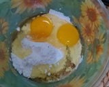 Foto langkah ke 2 dari resep Chicken Egg Roll.