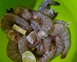 Foto langkah ke 1 dari resep Garlic Butter Prawn 🧄🦐.