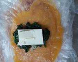Foto del paso 2 de la receta: PECHUGA DE POLLO RELLENA DE ESPINACAS Y QUESO !!