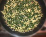 Foto del paso 3 de la receta: Tortilla de arroz acelga pollo asado