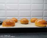 Komló kovászos házi hamburger zsemle recept fázis 10 fotója