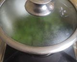 A picture of step 2 of French beans bhaji.