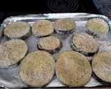 Foto del paso 3 de la receta: Berenjenas crujientes al horno/ con salsa de champiñones 😃😋😘