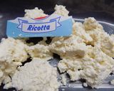 Foto del paso 3 de la receta: Pelotitas, bolitas de ricota y espinaca (29 día de los ñoquis)