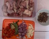 Foto langkah ke 2 dari resep Ayam kecap pedas manis.