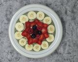 Foto langkah ke 4 dari resep Berry Crown Oatmeal.