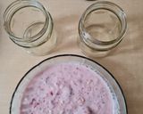 Foto del paso 2 de la receta: Postrecito de yogur firme de frutilla 🍓 bajo en calorías