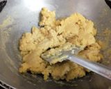 A picture of step 1 of Chana dal burfi.