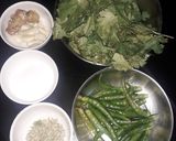 उडद डाळ चे वडे (urad dal che wade recipe in marathi) रेसिपी स्टेप 1 फोटो 