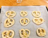 รูปขั้นตอนการทำที่ 5 ของ Pretzel เพรซเซล