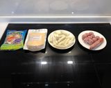 Hình bước làm 1 của món Tok phomai - xúc xích chiên - Vài món ăn vặt chiều chiều