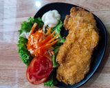 Foto langkah ke 7 dari resep Chicken Katsu Renyah dan Salad segar ala hokben.