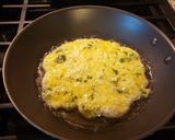 A picture of step 2 of Egg & white cheese 🧀🥚.