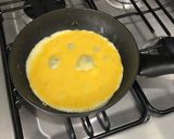 Foto del paso 1 de la receta: Omelette de Salmón y Queso crema