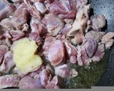 A picture of step 3 of Mutton Karahi.