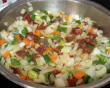 Foto del paso 3 de la receta: Pollo guisado con alcachofas