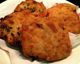 A picture of step 8 of Crispy Scallion Pancakes.