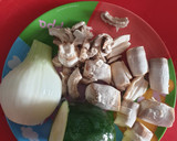 Foto del paso 2 de la receta: Tapa champiñón con vegetales y mousse de aceite de trufa