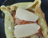 Foto del paso 3 de la receta: 💙​¡Andá para' allá, Austria! El Sándwich de Huevo, Queso y Tomate de la Scaloneta🇦🇷