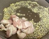 Hình bước làm 1 của món Miến xào măng khô