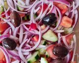 Foto del paso 4 de la receta: Horiatiki 🏺 Ensalada griega con queso Feta 🇬🇷 Grecia 🇬🇷