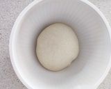 Foto del paso 2 de la receta: Pizza prosciutto con bordes rellenos de cheddar (masa en Thermomix)