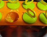 A picture of step 4 of Mango malai kulfi.