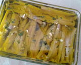 Foto del paso 3 de la receta: Boquerones aliñados en vinagre, con tomate, ajo y perejil