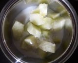 A picture of step 2 of Muskmelon Shake.