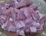 Foto langkah ke 1 dari resep Rawon Sapi Kuah khas Kluwek.