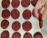 Foto langkah ke 3 dari resep Red Velvet Cookies.