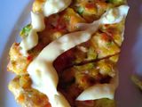 Pizza rau củ thịt sốt mayonnaise kiểu mẹ