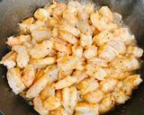 A picture of step 2 of Bánh Bột Lọc with Shrimp Filling.