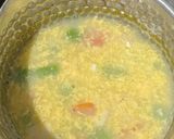 Foto langkah ke 2 dari resep Sup Telur Wortel Waluh.