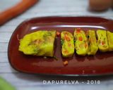 Foto langkah ke 6 dari resep Telur Dadar Gulung.