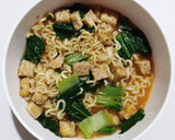 Foto langkah ke 8 dari resep Indomie Soto Tempe Pokcoy.
