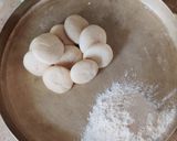सादा पराठा (Sada paratha recipe in hindi) रेसिपी चरण 3 फोटो
