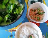 Hình bước làm 3 của món 30k tôm xào hành lá