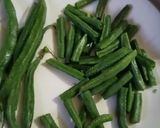 A picture of step 1 of Sem fali/ valor instant pickle.