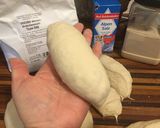 Hình bước làm 2 của món Weizen Brötchen
