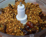 Foto del paso 2 de la receta: Dulce de dátil en pan