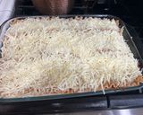 A picture of step 6 of Sour Cream Meat Lasagna.