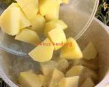 Foto langkah ke 1 dari resep Potato Cheese Ball.