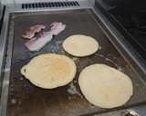Foto del paso 3 de la receta: Pancake con bacon y frutos