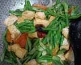 Foto langkah ke 3 dari resep Cah Tahu Kacang Panjang.
