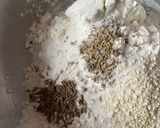 A picture of step 1 of Methi bhakhari.